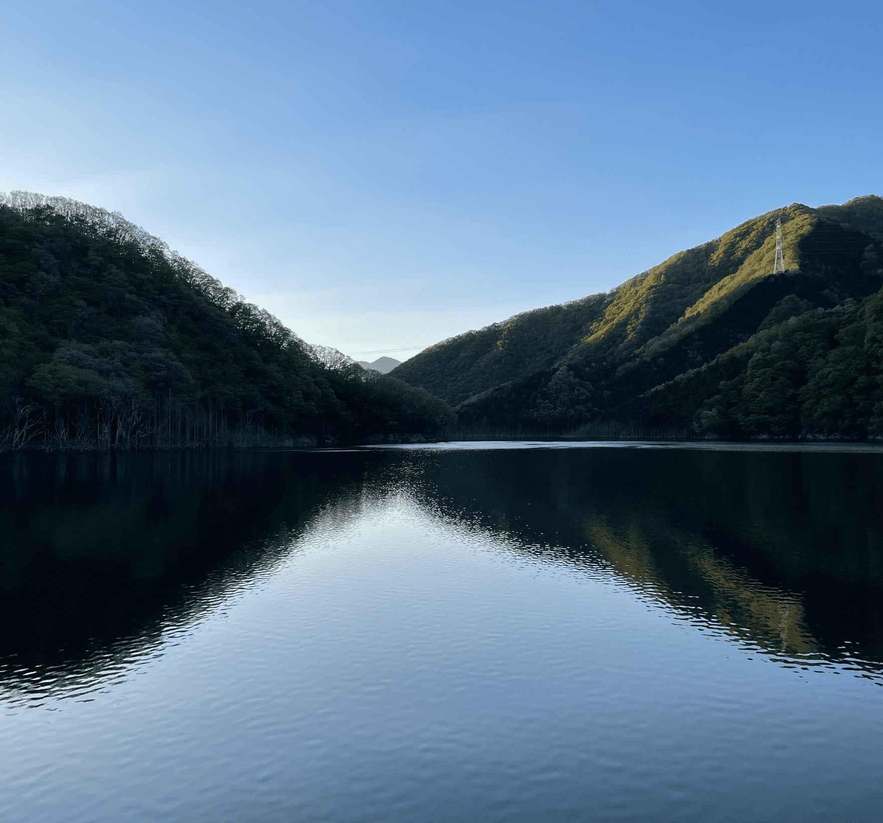 湯西川ダム湖